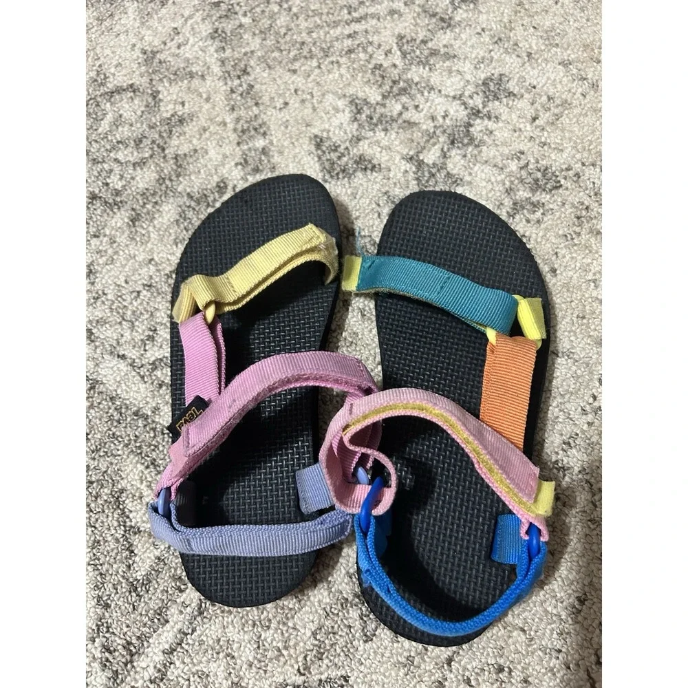 Teva Original Universal Sandal Kids Size 2, 90s Multi Color Straps Beach Casual